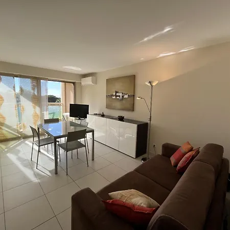 Appartement Magnifique T2, Proche Gare Tgv, Proche De Sa
