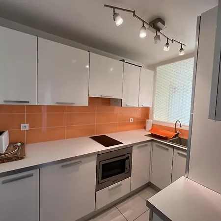 Appartement Magnifique T2, Proche Gare Tgv, Proche De Sa Saint-Raphaël